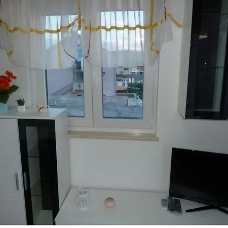 Nena White Seget Vranjica